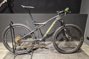 SPECIALIZED EPIC S-WORKS - L
