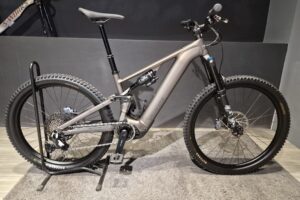 SPECIALIZED TRURBO LEVO S3